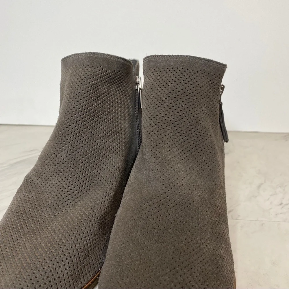 Vince Camuto Nethera Perforated Suede Gray Boot 11M - Picture 12 of 16